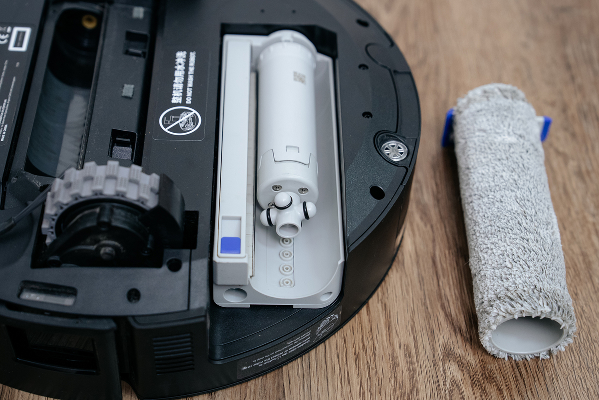 Ecovacs Deebot X8 - robot lau nhà sử dụng con lăn Ecovacs Ecovacs Deebot X8 - robot lau nhà sử dụng con lăn