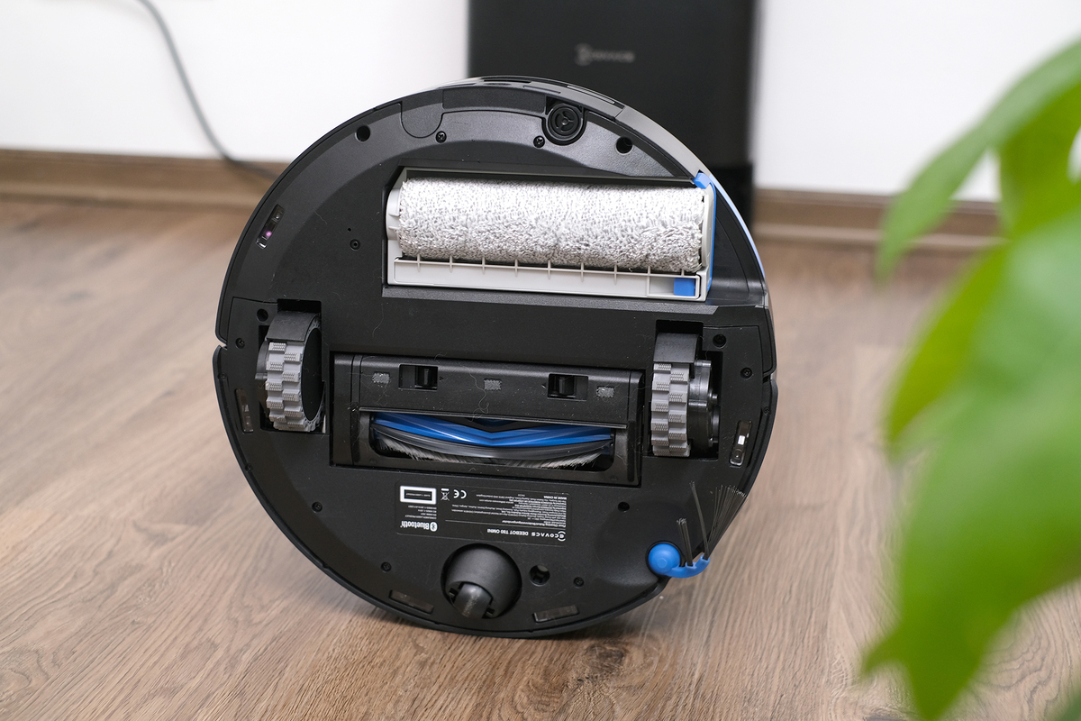 Ecovacs T80 Omni - robot lau nhà bằng con lăn giá tốt