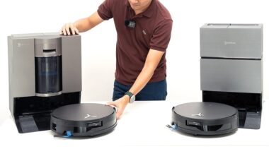 Người Việt chi 2.400 tỷ đồng mua robot hút bụi trong một năm Ecovacs Hầu hết mẫu robot hút bụi trên thị trường đều có thể lau nhà, giặt giẻ tự động bên cạnh tính năng hút bụi truyền thống. Ảnh: Trường Giang