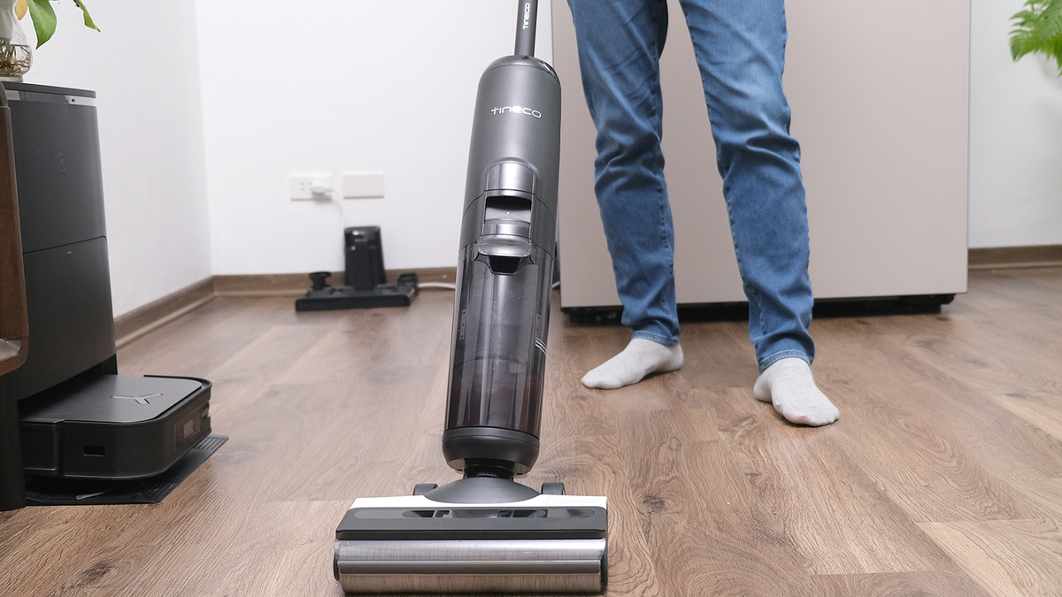Máy lau nhà khô và ướt Tineco Floor One S6 thiết kế hiện đại