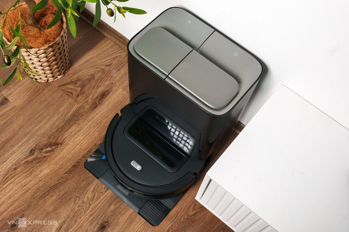 Ecovacs Deebot T80 Max Omni: Robot lau nhà con lăn mạnh nhất phân khúc tầm trung với lực hút 40.000Pa Ecovacs Thiết kế nắp máy và dock sạc vân bóng sang trọng của Ecovacs Deebot T80 Max Omni
