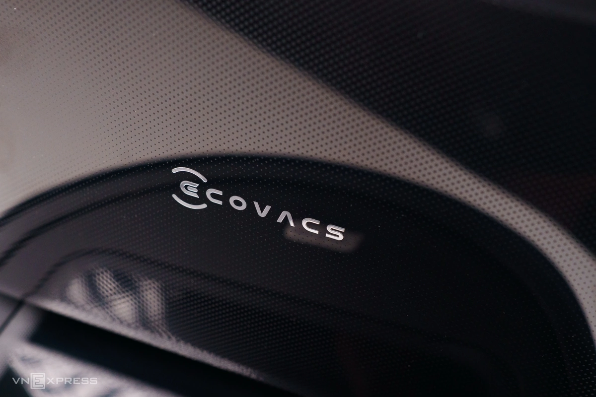 Ecovacs Deebot T80 Max Omni: Robot lau nhà con lăn mạnh nhất phân khúc tầm trung với lực hút 40.000Pa Ecovacs Trạm sạc All-in-One OMNI và robot hút bụi lau nhà Ecovacs Deebot T80 Max Omni